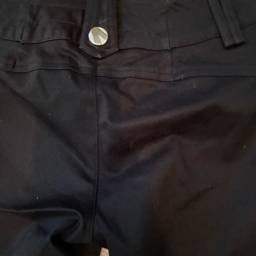 Cache Size 4 Black Bermuda Shorts - image 4